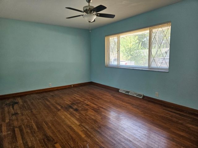 305 Maplewood Court, Mountain View, MO 65548