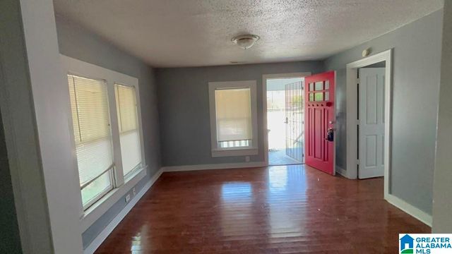 1439 SLOAN AVENUE, Tarrant, AL 35217