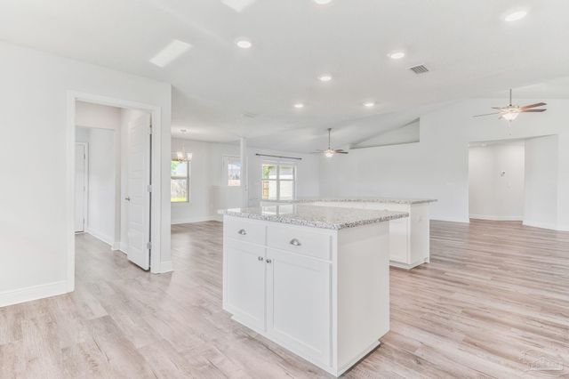 5176 Emmaline Ln, Milton, FL 32570