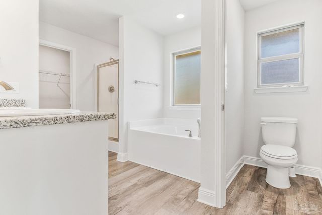 5176 Emmaline Ln, Milton, FL 32570