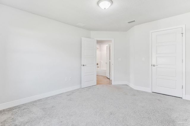 5176 Emmaline Ln, Milton, FL 32570