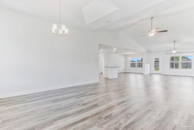 5176 Emmaline Ln, Milton, FL 32570