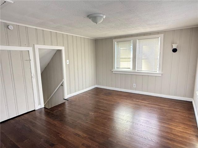 1910 E 80th Street, Kansas City, MO 64132