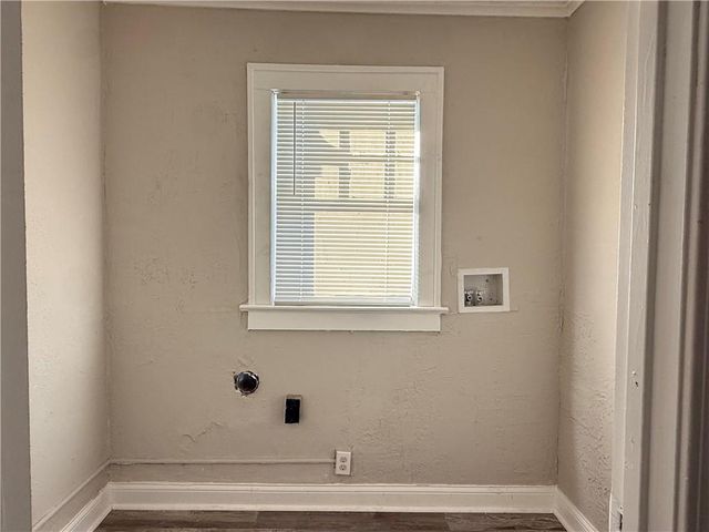 1910 E 80th Street, Kansas City, MO 64132