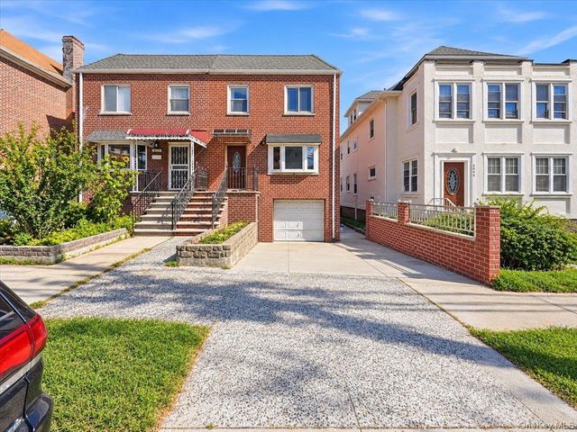 4048 Seton Avenue, Bronx, NY 10466