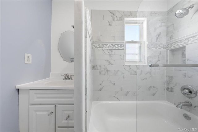 4048 Seton Avenue, Bronx, NY 10466