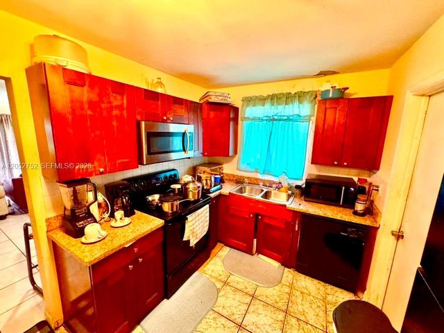 1201 NW 51st Avenue, Lauderhill, FL 33313