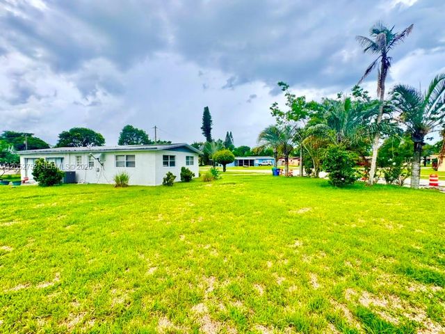 1201 NW 51st Avenue, Lauderhill, FL 33313