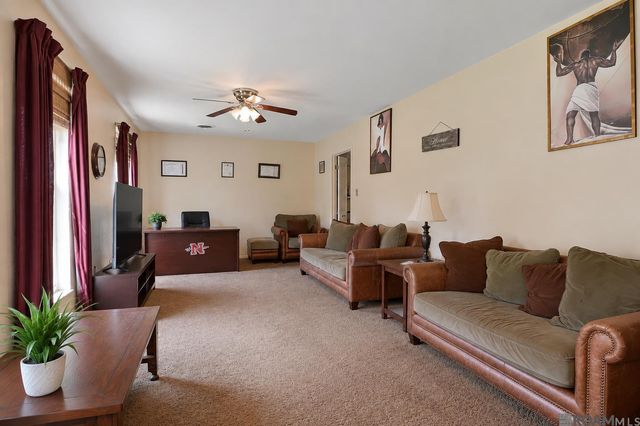 8119 Franwood Dr, Baton Rouge, LA 70806