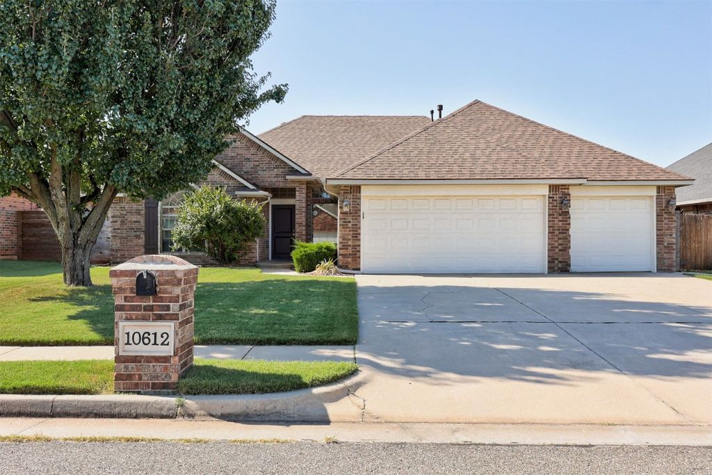 10612 NW 40th Street, Yukon, OK 73099