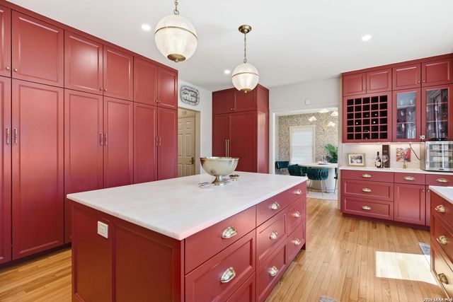 434 Thelma, Olmos Park, TX 78212