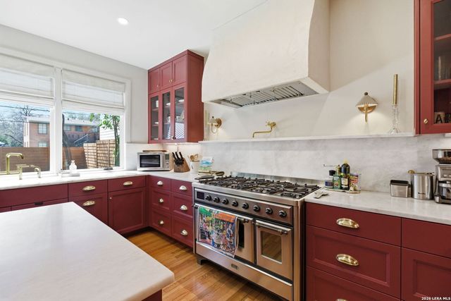 434 Thelma, Olmos Park, TX 78212