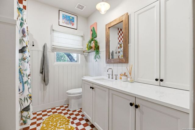 434 Thelma, Olmos Park, TX 78212