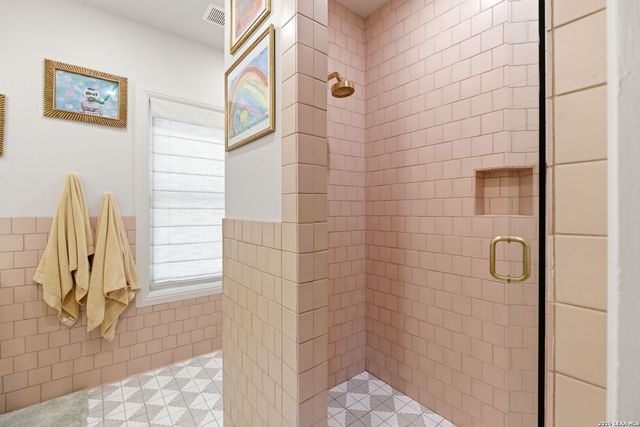 434 Thelma, Olmos Park, TX 78212