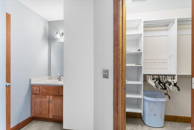 1301 Turnberry Lane, Fort Wayne, IN 46814