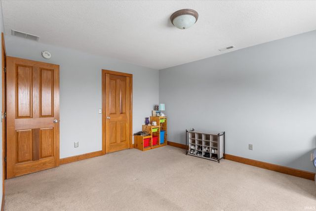 1301 Turnberry Lane, Fort Wayne, IN 46814