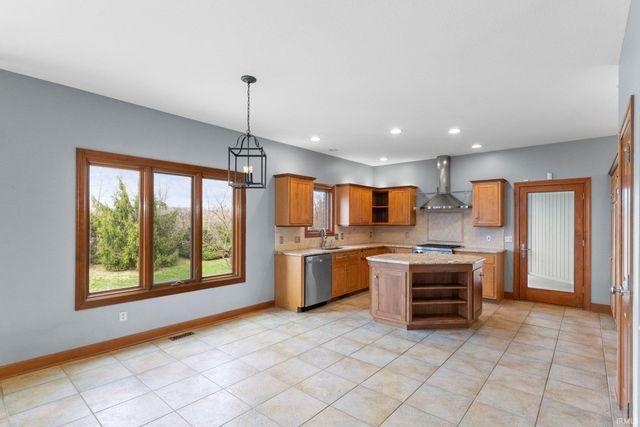 1301 Turnberry Lane, Fort Wayne, IN 46814