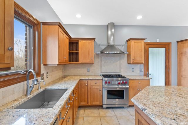 1301 Turnberry Lane, Fort Wayne, IN 46814