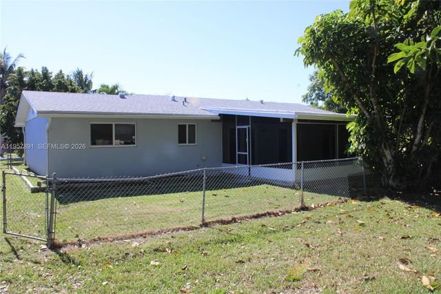 12965 SW 76th Ter, Miami, FL 33183