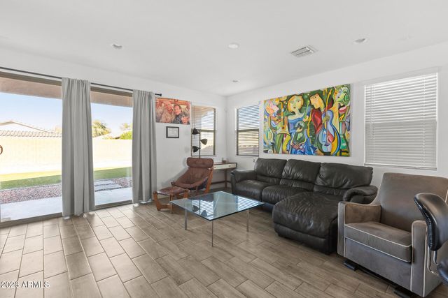 9432 W ATLANTIS Way, Tolleson, AZ 85353