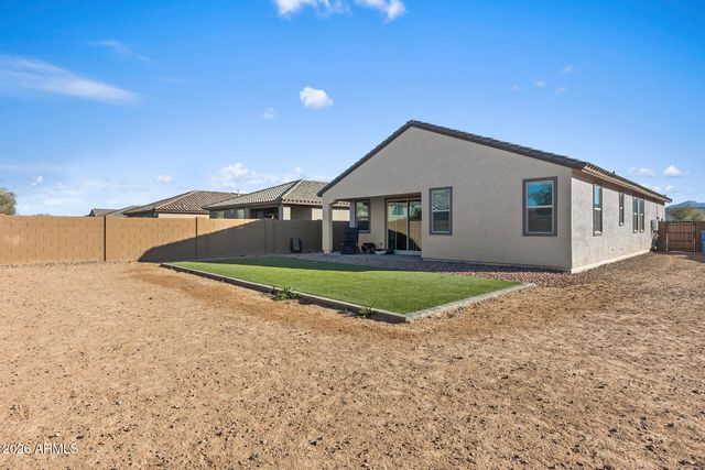 9432 W ATLANTIS Way, Tolleson, AZ 85353