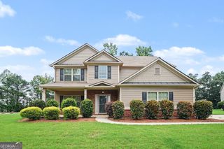 611 Little Bluestem Trail, Hoschton, GA 30548