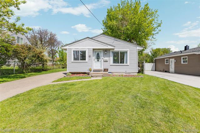 591 Clara Avenue, Pontiac, MI 48340