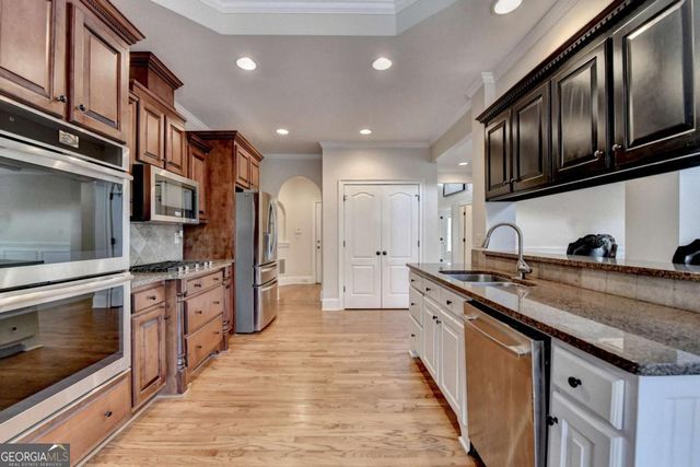 1054 Morgan Garner Drive SW, Lilburn, GA 30047