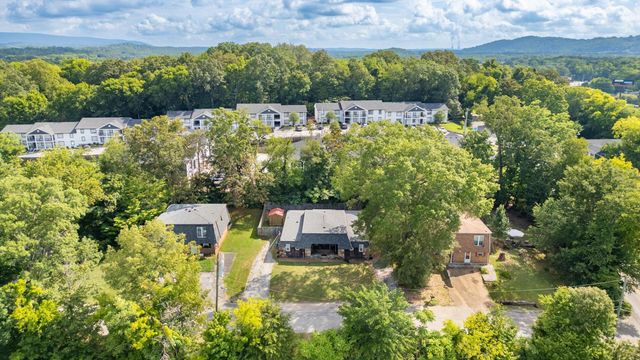 5227 Hickory Nut Lane 1-2, Hixson, TN 37343