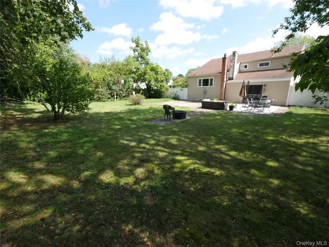 28 Block Boulevard, Port Jefferson Station, NY 11776