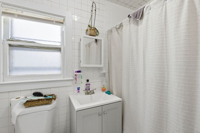 410 High Street, Middletown, CT 06457