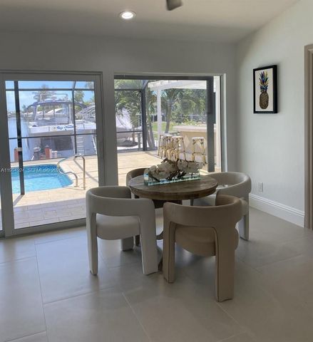 808 SW 52nd Street, Cape Coral, FL 33914