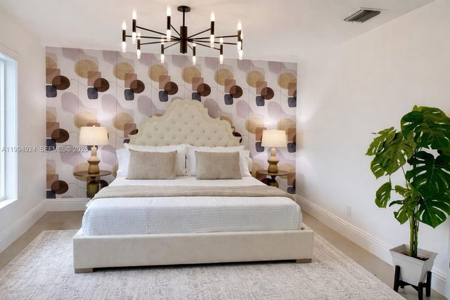 808 SW 52nd Street, Cape Coral, FL 33914