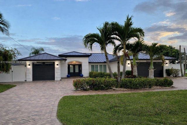 808 SW 52nd Street, Cape Coral, FL 33914