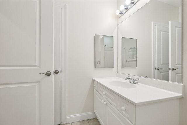 527 Pawtucket 207, Lowell, MA 01854