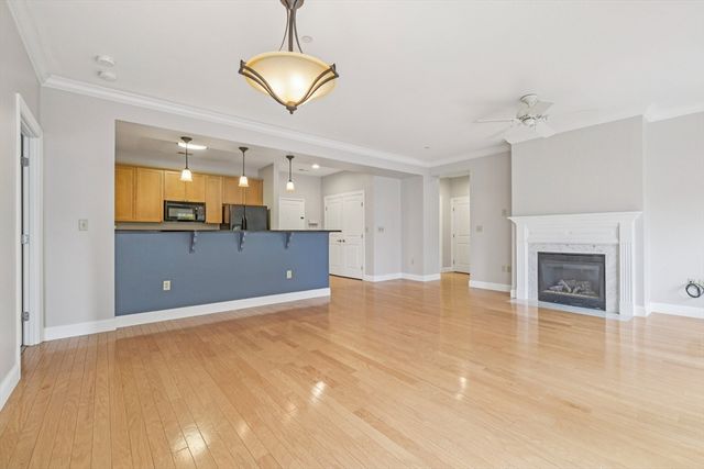 527 Pawtucket 207, Lowell, MA 01854