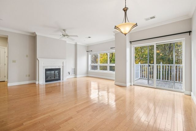 527 Pawtucket 207, Lowell, MA 01854