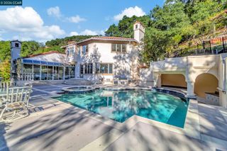 74 Yarrow Valley Ln, Orinda, CA 94563