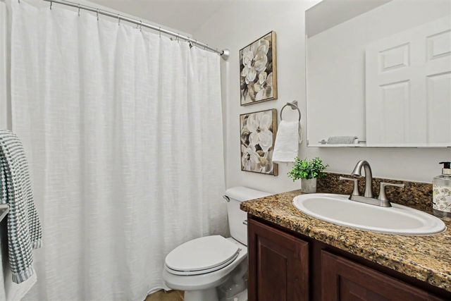 3037 Barclay Way, Ann Arbor, MI 48105
