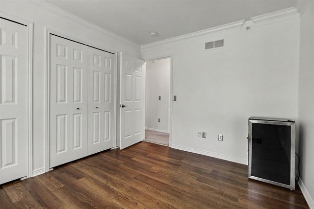 3037 Barclay Way, Ann Arbor, MI 48105