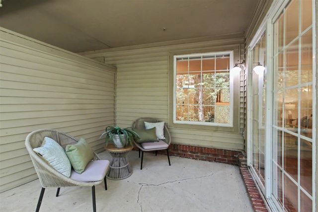 3037 Barclay Way, Ann Arbor, MI 48105