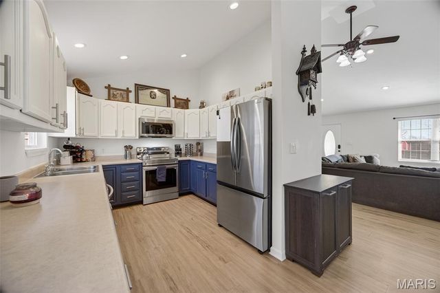 20999 Lacombe Road, Waynesville, MO 65583