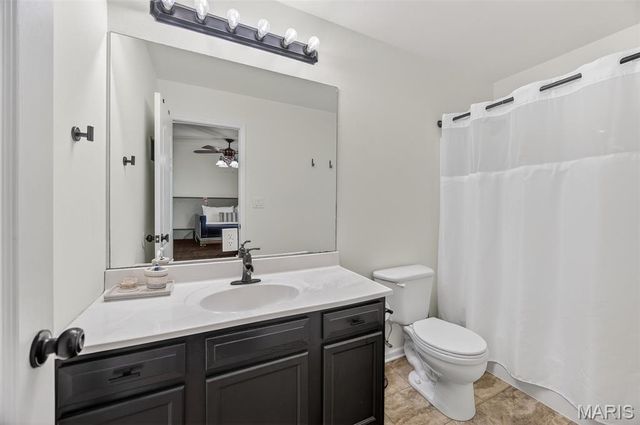 20999 Lacombe Road, Waynesville, MO 65583