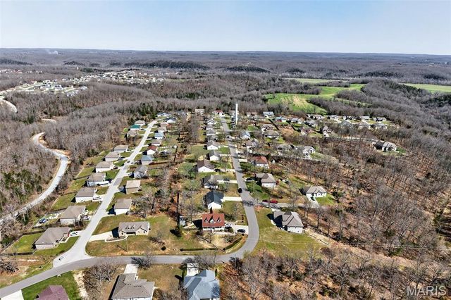 20999 Lacombe Road, Waynesville, MO 65583