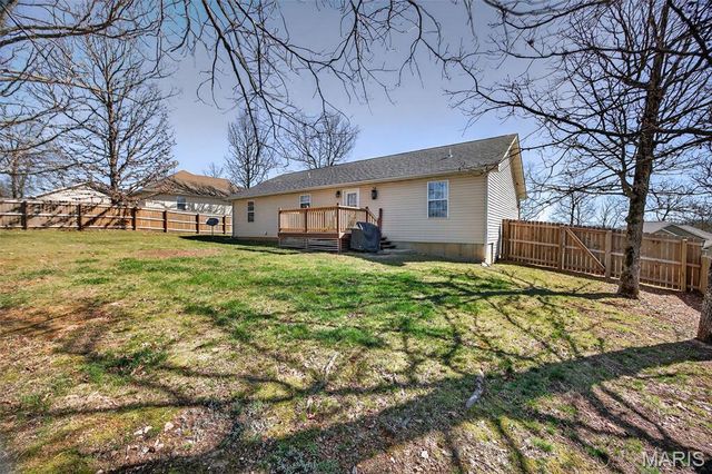 20999 Lacombe Road, Waynesville, MO 65583