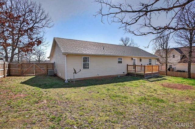 20999 Lacombe Road, Waynesville, MO 65583