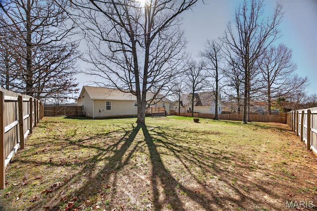 20999 Lacombe Road, Waynesville, MO 65583