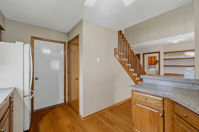 1044 Bradford Place, West Des Moines, IA 50266