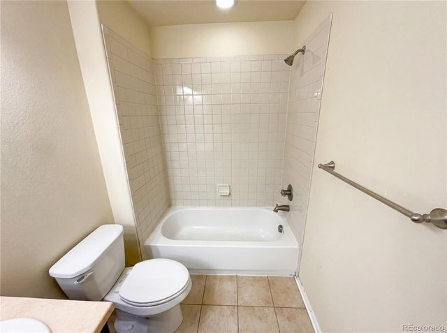 6334 N Ensenada Court, Aurora, CO 80019