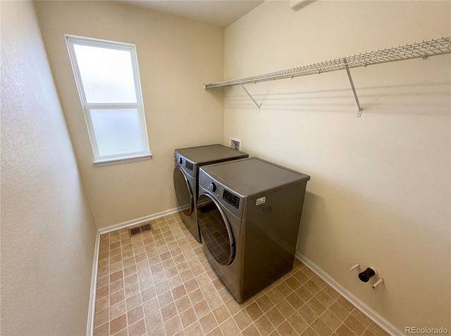 6334 N Ensenada Court, Aurora, CO 80019